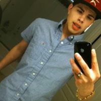 Derrick Torres Photo 13