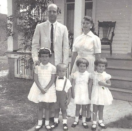 Sandy Harrison Photo 26