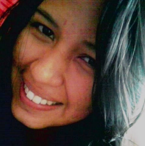 Kelly Barros Photo 13