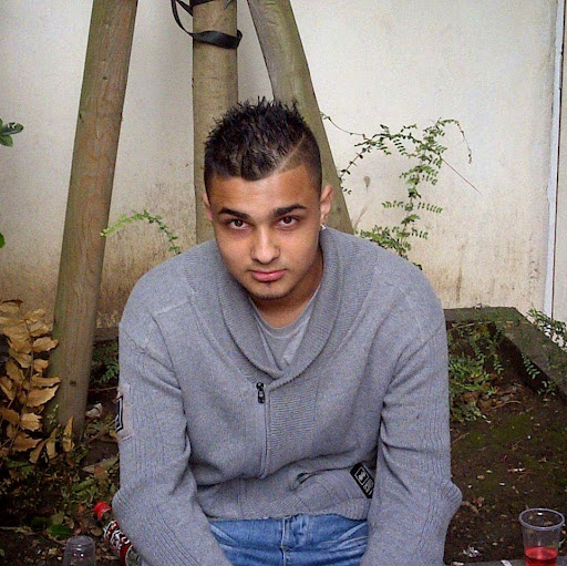 Ray Khan Photo 38