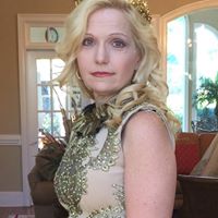 Elisabeth Miller Photo 39