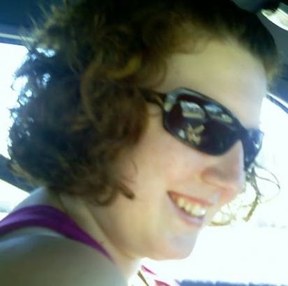 Andrea Bennett Photo 36