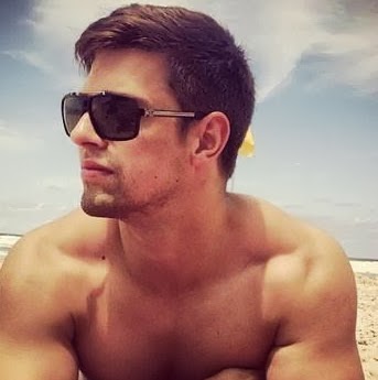 Daniel Grey Photo 42