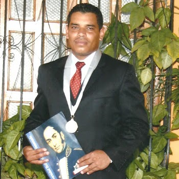 Demetrio Flores Photo 33