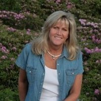 Julia Sinclair Photo 5