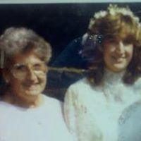 Catherine Wall Photo 31