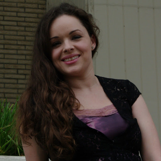 Renee Morton Photo 32