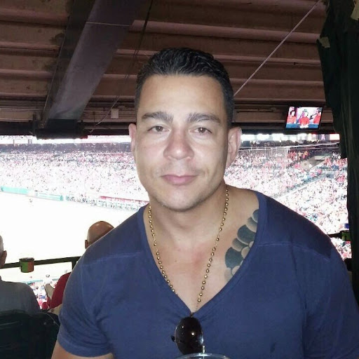 Ernest Hernandez Photo 41