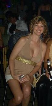 Linda Wooley Photo 17