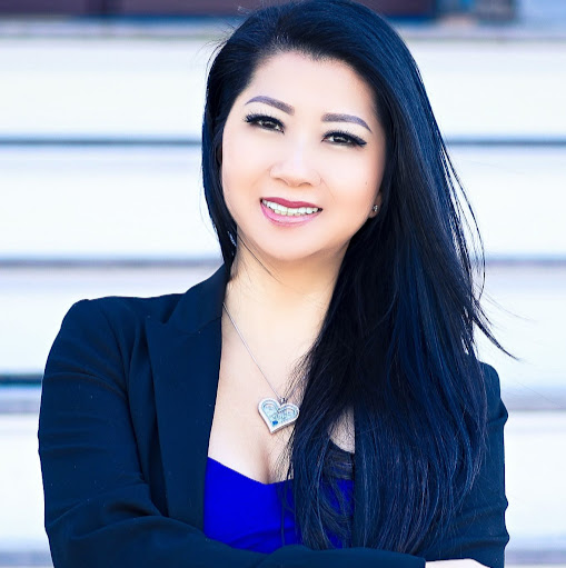 Angela Huynh Photo 11