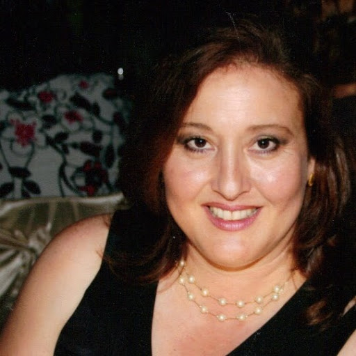 Veronica Luna Photo 17