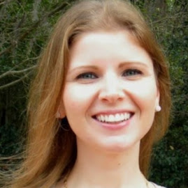Andrea Saunders Photo 10