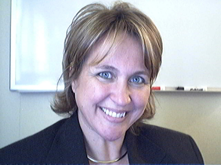 Paula Peterson Photo 22