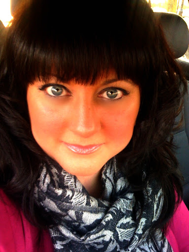Julie Cartwright Photo 32