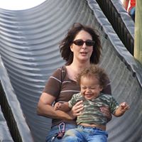 Suzanne Leach Photo 7