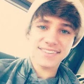 Dustin Swanson Photo 35
