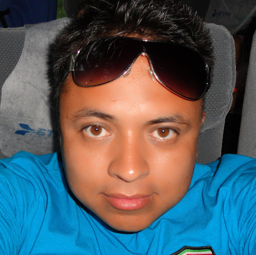 Eduardo Estrada Photo 16
