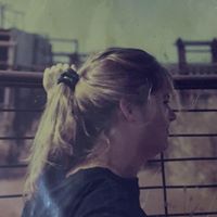 Jacqueline Elliott Photo 19