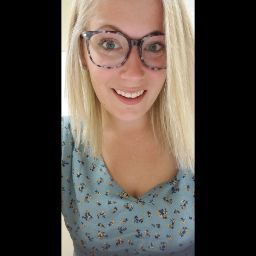 Allison Evans Photo 32
