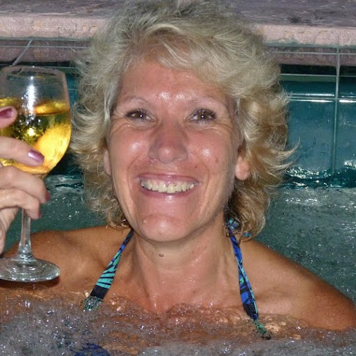 Sandra Glover Photo 18