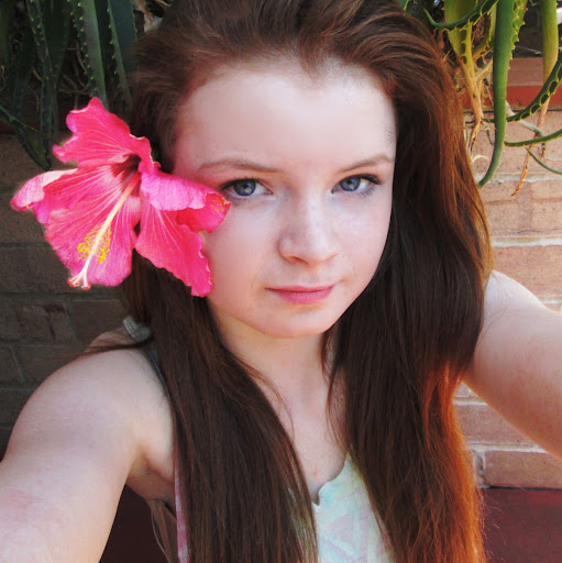 Michelle Daly Photo 41