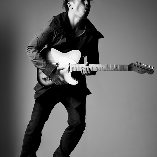 Sung Yi Photo 9