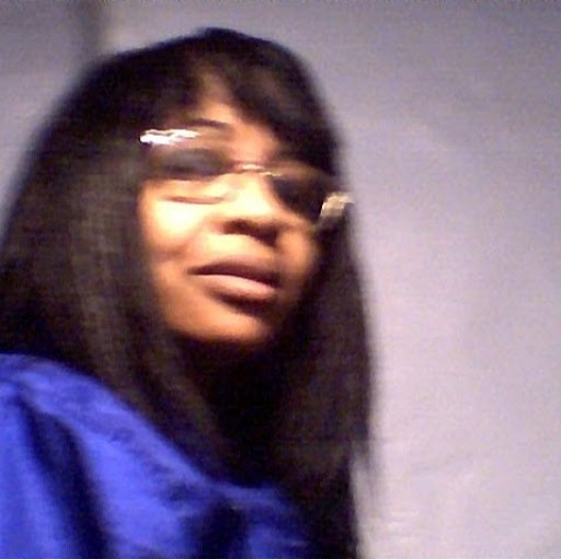 Valerie Davis Photo 30