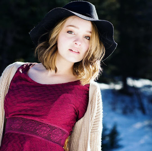 Anna Cone Photo 4