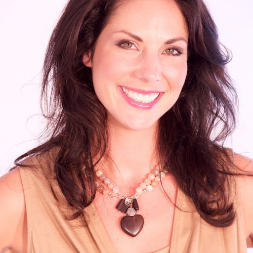 Angela Case Photo 32