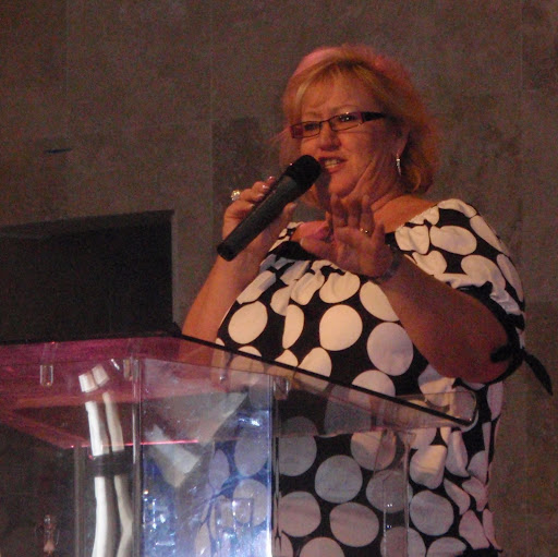 Robyn Rodgers Photo 22