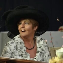 Debbie Penn Photo 36