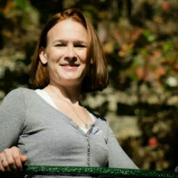 Heather Jones Photo 45