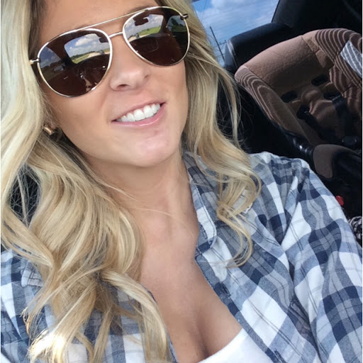 Danielle Gregory Photo 38