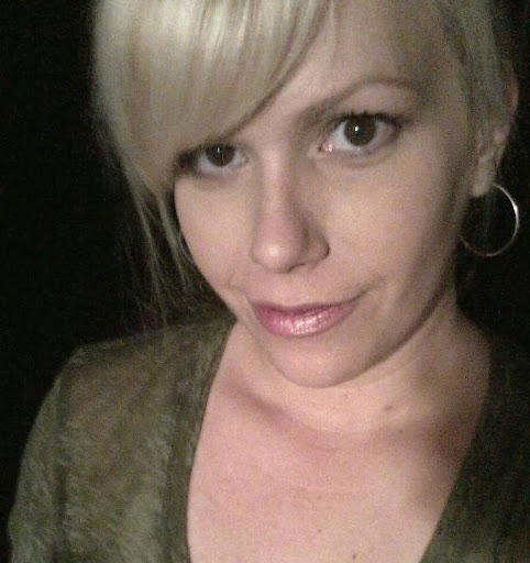 Amy Ernest Photo 23