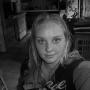 Kelly Larson Photo 4