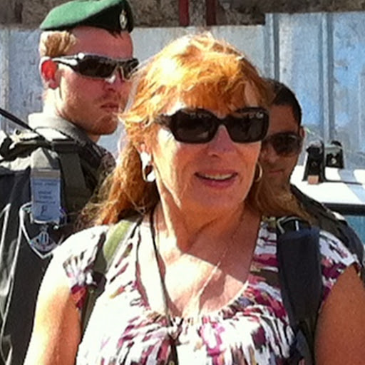 Debbie Dahl Photo 29