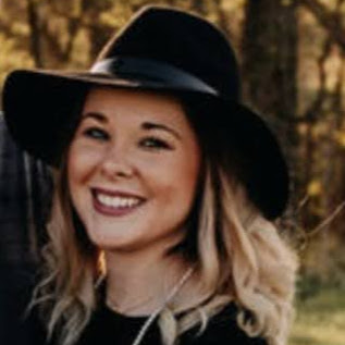 Jennifer Shoemaker Photo 19