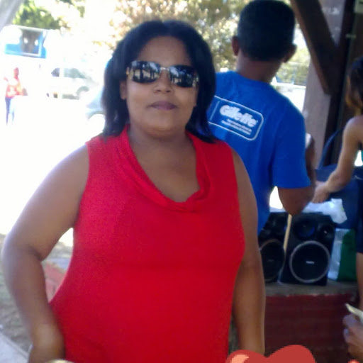 Arlene Andrade Photo 16
