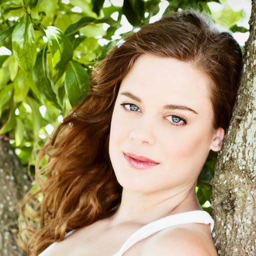 Kelly Kowalski Photo 14
