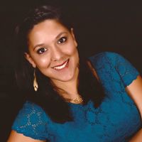 Marisel Torres Photo 11