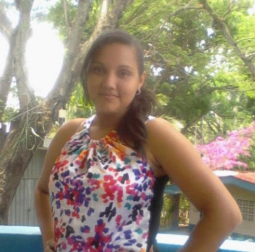 Maura Castro Photo 9