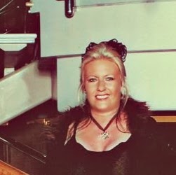 Robin Erickson Photo 7