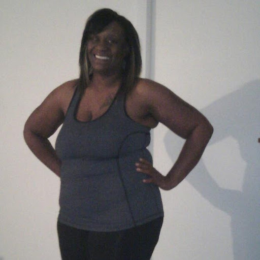 Renee Hall Photo 32