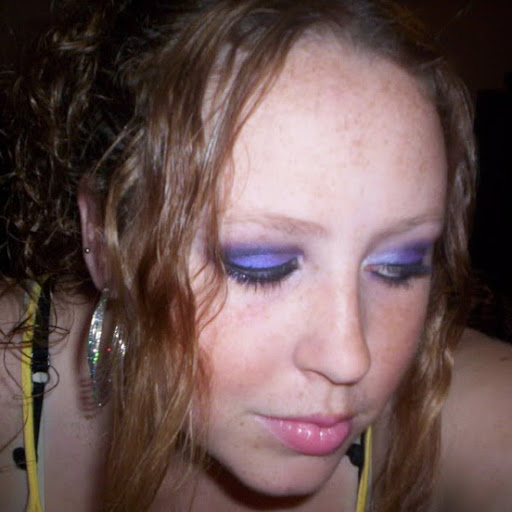 Laura Sullivan Photo 26
