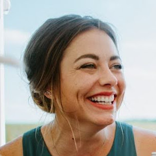 Melissa Schumacher Photo 20