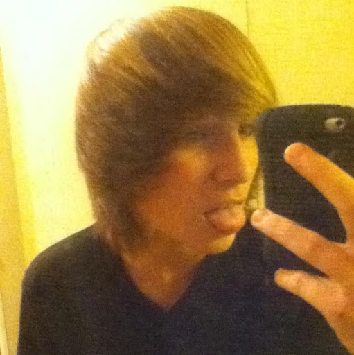 Brandon Davis Photo 41