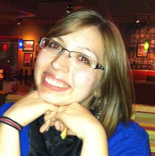 Christina Richards Photo 32