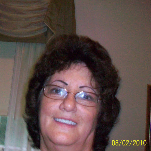 Christine Simons Photo 38