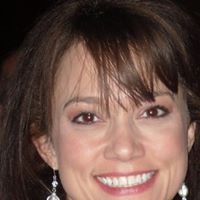 Renee Sharp Photo 42
