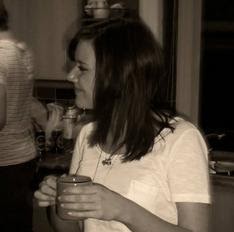 Julia Thomas Photo 27